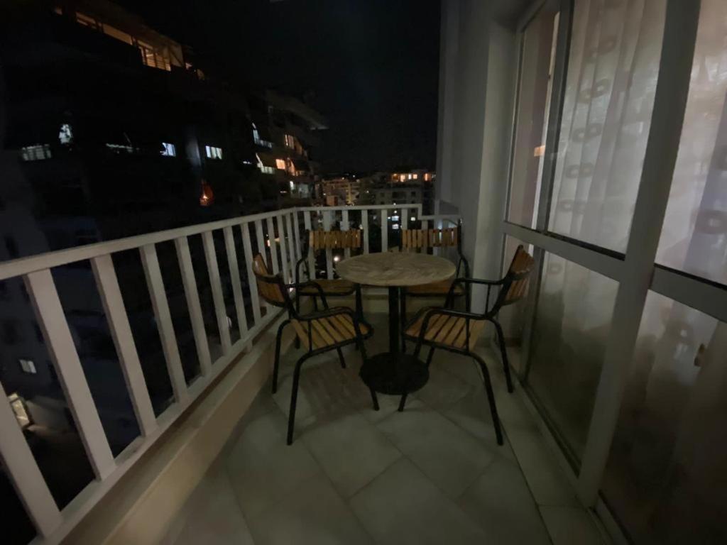 地拉那Manka' S Place公寓 外观 照片